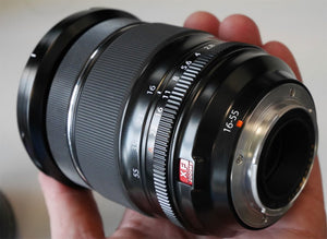 Fujifilm Fujinon Lensa XF 16-55mm F2.8R LM WR - Hitam