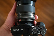 Load image into Gallery viewer, Fujifilm Fujinon Lensa XF 16-55mm F2.8R LM WR - Hitam