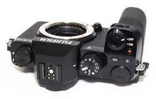 Load image into Gallery viewer, Fujifilm X-S10 XS10 Kit 15-45mm Vlog Kit Limited edition Garansi Resmi